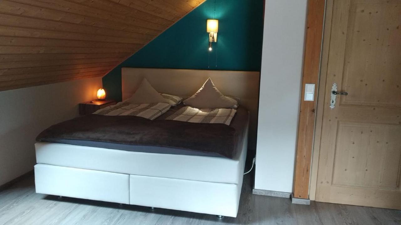 Ferienwohnung Susanne & Georg Guth Beilngries Bagian luar foto